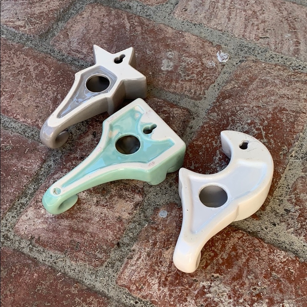 3 pc SET decorative wall mount ceramic hooks - Picture 6 of 9